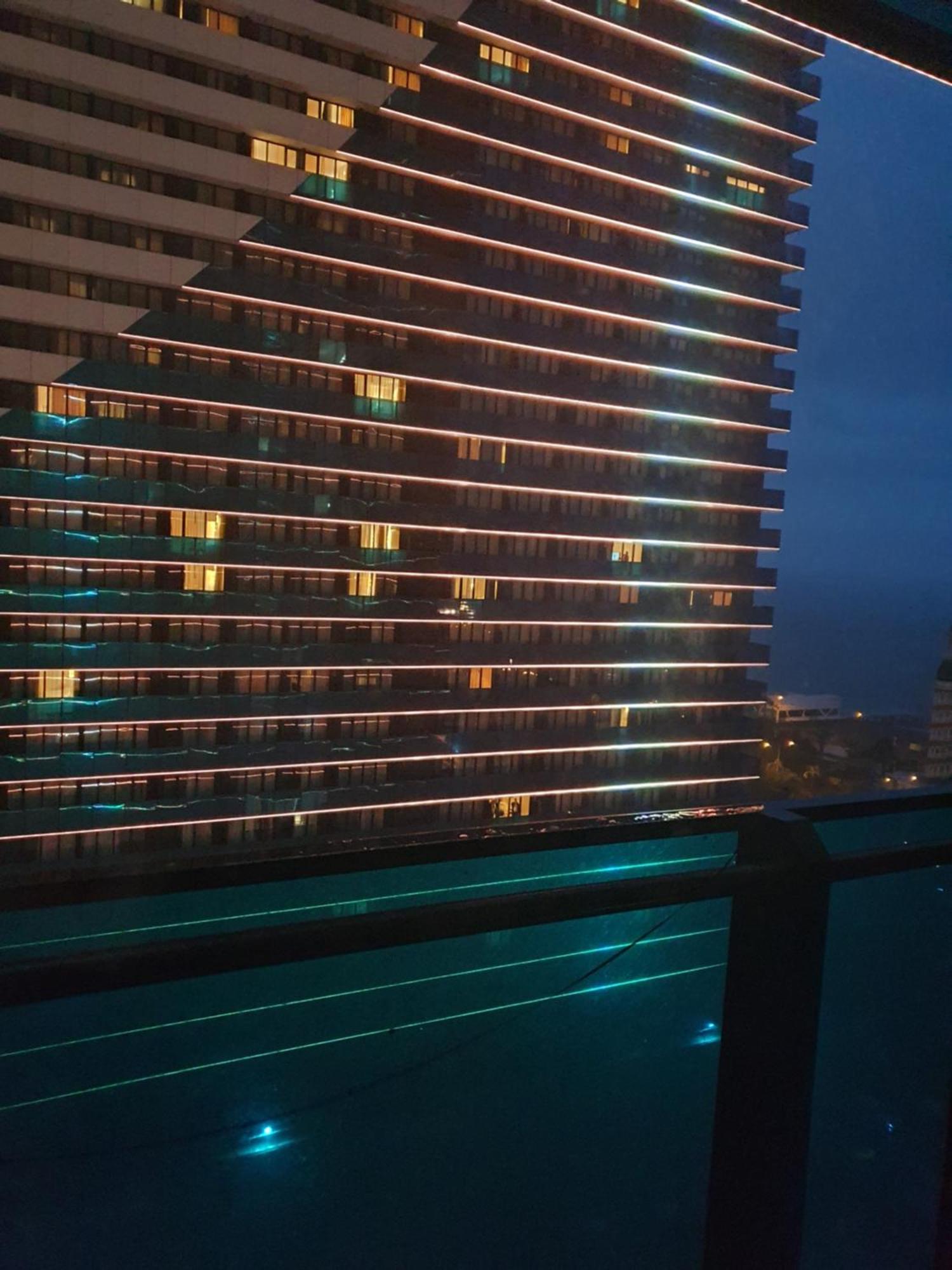 Cozy Apartments With Sea View Orbi City 1422 Batumi Zimmer foto
